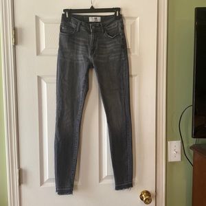 M1858 Skinny Jeans